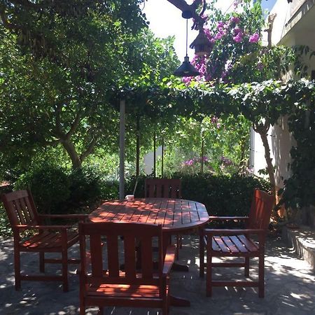Relax Garden Apartment Stari Grad  Luaran gambar