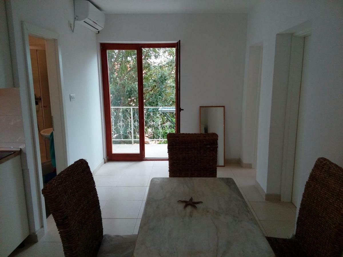 Relax Garden Apartment Stari Grad  Luaran gambar